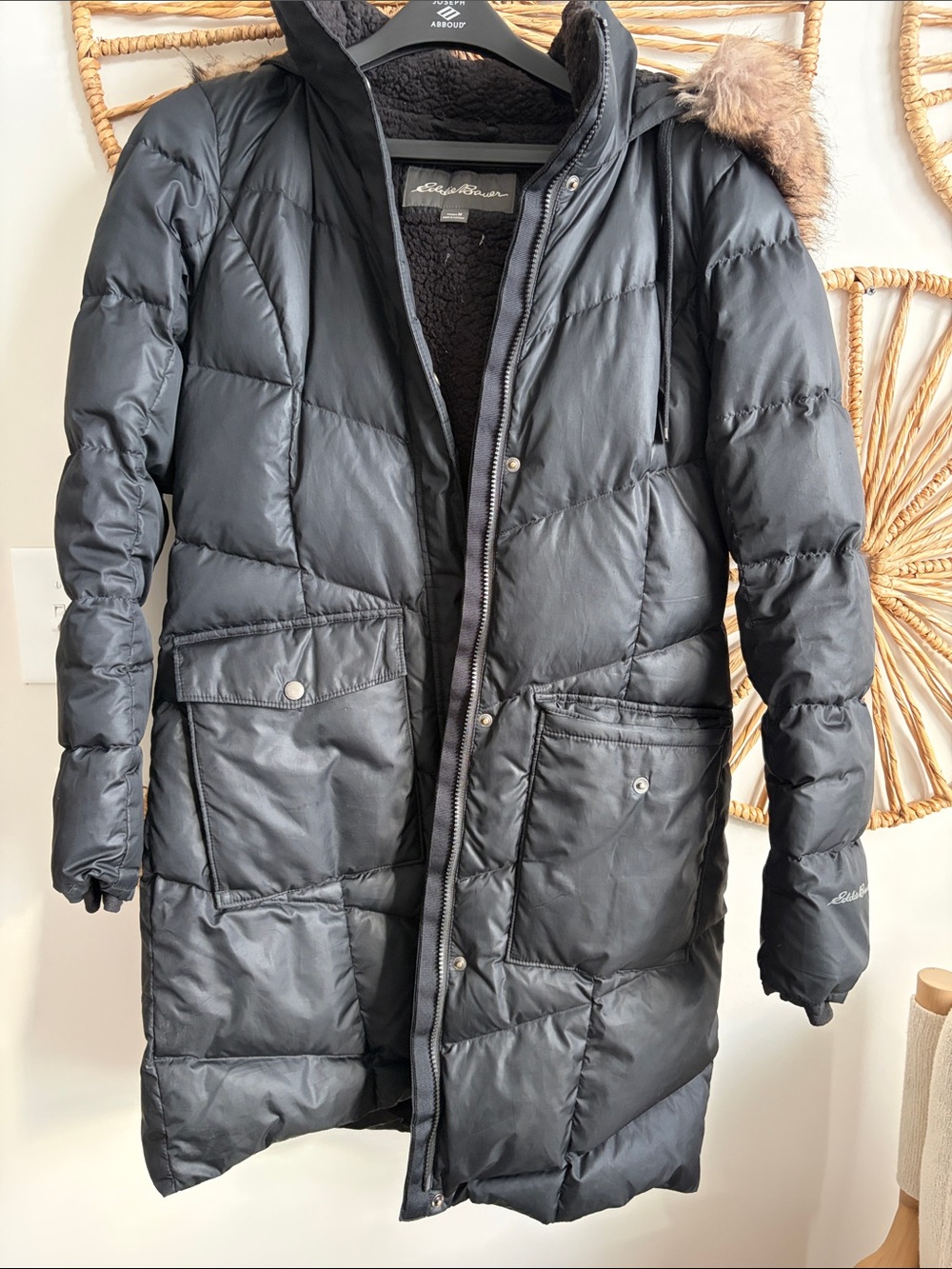 Eddie Bauer Black Women's Puffer Coat with Faux-Fur Hood - size M
